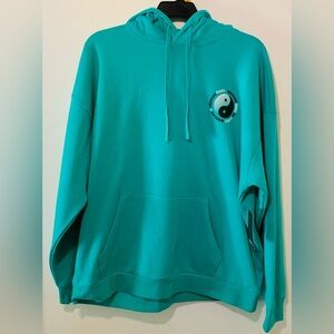 No Boundaries Large (42-44) Yin and Yang Men's Graphic Print Hoodie